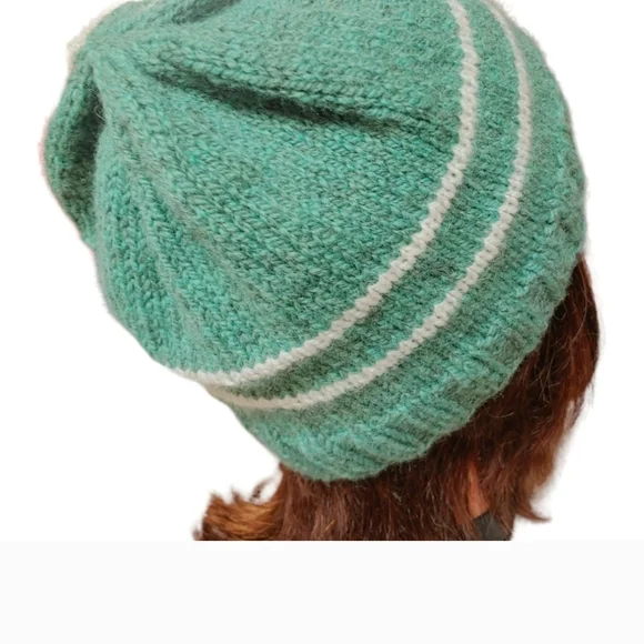 Handmade Beanie 100% Shetland Wool Knit Green and White Hat Washable New - Picture 3 of 5